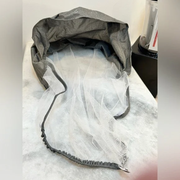 Omzer Gray Baby Travel Bassinet - Picture 8 of 11